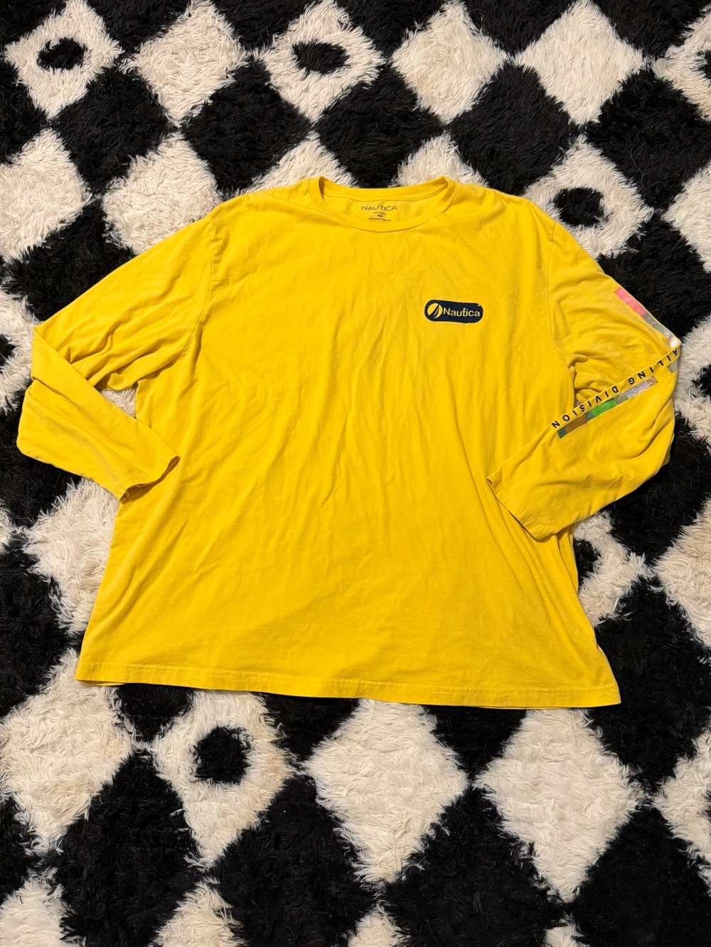 Nautica men’s tee!
